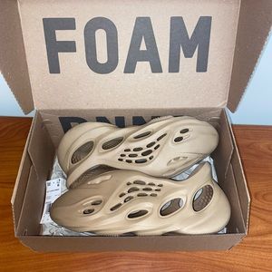 Yeezy Foam Runner Ochre